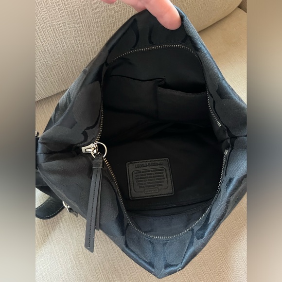 Coach F15067 black shoulder bag , adjustable strap, outside zipper.11”X14” - Picture 3 of 6